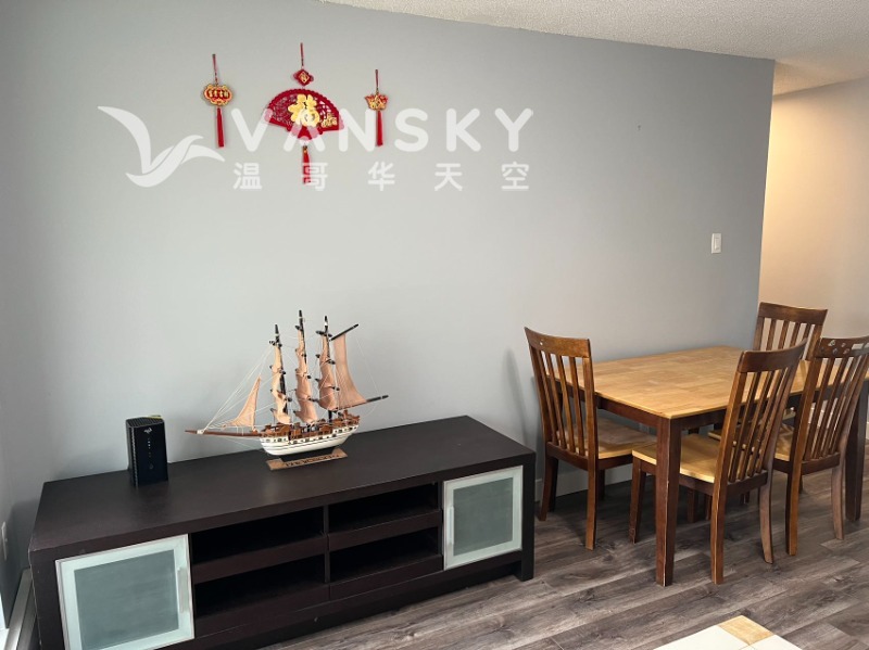 260420175411_8460 Dining Room.jpg